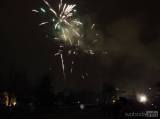 DSCN7990: Foto, video: Na čáslavský novoroční ohňostroj bylo zvědavé zaplněné Žižkovo náměstí