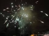DSCN8016: Foto, video: Na čáslavský novoroční ohňostroj bylo zvědavé zaplněné Žižkovo náměstí