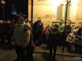 DSCN8038: Foto, video: Na čáslavský novoroční ohňostroj bylo zvědavé zaplněné Žižkovo náměstí