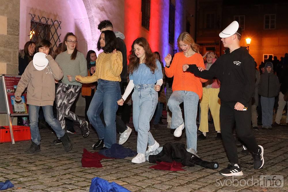 Kutnohorští studenti si v pátek připomněli události z roku 1939 a 1989