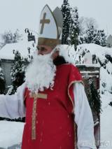 20231203220307_IMG_20231202_160343: Advent u hasičů v Zehubech rozzářil také vánoční strom!