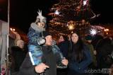 20231204202323_IMG_9683: Foto, video: Barborky rozsvítily vánoční strom na Palackého náměstí v Kutné Hoře!
