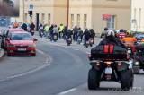 20240101153106_IMG_3628: Foto: Motorkáři z Čáslavi vyrazili do roku 2024 po jedné stopě!