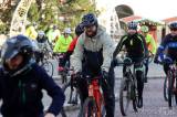 20240101154414_IMG_3234: Foto: Cyklisté šlápli do pedálů tradičně už na Nový rok, v pondělí vyrazili na Sion!