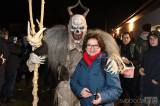 20240106190914_IMG_5420: Foto, video: V Záboří nad Labem prošel čtvrtý „Novoroční zábořský Krampus pochod“!