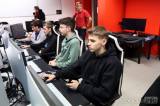 20240209140459_IMG_1356: Na průmyslové škole v Kutné Hoře chodí do nové eUčebny hrát počítačové hry!