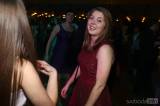 IMG_4847: Video, foto: Maturitní ples měla v sobotu i kolínská obchodka