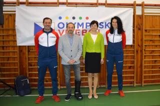 Foto: Základní školu ve Vrdech navštívila mistryně světa a olympijská medailistka Šárka Kašpárková!