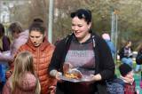 20240326222108_IMG_2363: Foto: Na zahradě MŠ Benešova II připravili „Food festival velikonočních chutí“!