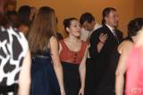 img_5920: Foto: Obecní ples ve Veltrubech zpestřila Poupátka i zpěvačka Marcela Březinová