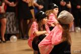 5G6H8542: Foto, video: V Grandu tančili maturantky a maturant Pedagogické lycea Gymnázia a SOŠPg Čáslav