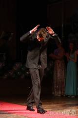 IMG_6490: Foto: Studenti 4. A kolínského gymnázia si užívali maturitní ples