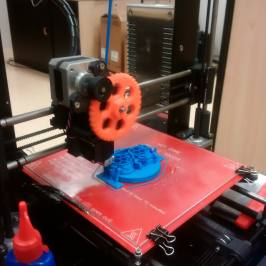 TIP: 3D tiskárna v kutnohorském Foxconnu usnadňuje práci a chrání zdraví operátorů