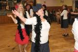5G6H5905: Foto, video: Na paběnickém Sportovním plese nemohla chybět Montgomery s tancem na stole!