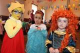 5G6H0966: Foto: S církvickými dětmi si na nedělním karnevale pohrál i Shrek