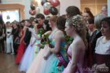 DSC_0203: Foto: Budoucí kutnohorské kosmetičky si pro svůj maturitní ples vybraly Staré lázně