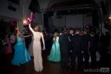 DSC_0830: Foto: Budoucí kutnohorské kosmetičky si pro svůj maturitní ples vybraly Staré lázně
