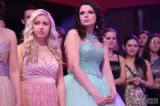 20160227_5G6H3393: Foto, video: Padesát maturantek se na plese v Lorci proměnilo v divošky!