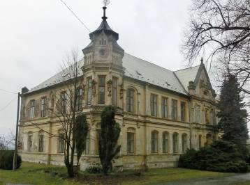 Z historie zbyslavské školy