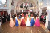 20160302_075: Foto: Studenti kolínské Šťáralky si pro svůj maturitní ples vybrali Staré lázně