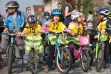 20160412_5G6H9083: Foto: Děti v Chotusicích v úterý osedlaly odrážedla a kola a vyrazily do závodu!