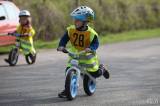 20160412_5G6H9151: Foto: Děti v Chotusicích v úterý osedlaly odrážedla a kola a vyrazily do závodu!