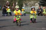 20160412_5G6H9204: Foto: Děti v Chotusicích v úterý osedlaly odrážedla a kola a vyrazily do závodu!