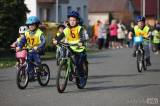 20160412_5G6H9253: Foto: Děti v Chotusicích v úterý osedlaly odrážedla a kola a vyrazily do závodu!