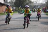 20160412_5G6H9274: Foto: Děti v Chotusicích v úterý osedlaly odrážedla a kola a vyrazily do závodu!