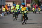 20160412_5G6H9315: Foto: Děti v Chotusicích v úterý osedlaly odrážedla a kola a vyrazily do závodu!