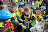 20160412_5G6H9401: Foto: Děti v Chotusicích v úterý osedlaly odrážedla a kola a vyrazily do závodu!