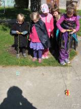 20160429_IMG_7174: Děti v Mateřské školce Bílé Podolí si užily čarodějnický den