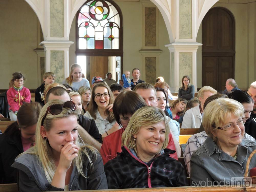 Foto, video: Semtěšský kostel se v sobotu otevřel veřejnosti