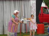 20160608_DSC07426: Foto: Třídvorské děti bavil rodinný cirkus Paldus