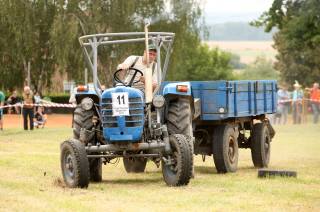 Foto: Své umění předvedli v Bramborách traktoristé v různých disciplínách