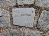 20160924233446_DSCN8936: „Formanovy kameny“ připomínají v Čáslavi dílo významného rodáka