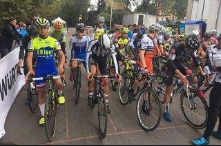 Jezdci KH Tour časují formu na domácí cyklokrosový závod v Čáslavi!