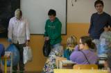 20161025140955_x-4859: Foto: Sbírkou víček pomohli malé Žanetce kolínští studenti