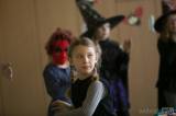 20161111132054_x-6129: Foto: Děti z kolínské Jedničky se v pátek převlékly za halloweenská strašidla