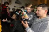 20161111191405_5G6H4261: Foto: Také děti v Červených Janovicích se vypravily za Martinem s lampióny