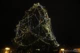20161204181111_IMG_4149: Foto: Svatá Barbora rozsvítila vánoční strom v Kutné Hoře