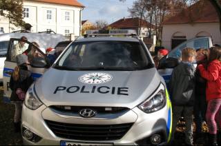 Policistům na besedě naslouchalo 140 malešovských dětí