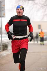 20161231153045_5G6H7765: Foto: V Silvestrovském běhu ve Svatém Mikuláši byl nejrychlejší Miloš Auersvald