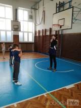 20170124224430_unnamed5_2: Foto: Basketbalisté navštívili kolínskou Jedničku