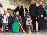 20170128153639_IMG_6457: Foto: Desítky dětí si na čáslavském zimním stadionu v rámci "Týdne hokeje" vyzkoušely roli hokejisty