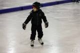 20170128153642_IMG_6500: Foto: Desítky dětí si na čáslavském zimním stadionu v rámci "Týdne hokeje" vyzkoušely roli hokejisty