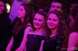 20170129141116_IMG_6810: Foto, video: Oktáva kolínského gymnázia zvolila pro svůj maturitní ples kriminální styl