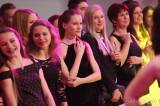 20170129141131_IMG_6922: Foto, video: Oktáva kolínského gymnázia zvolila pro svůj maturitní ples kriminální styl