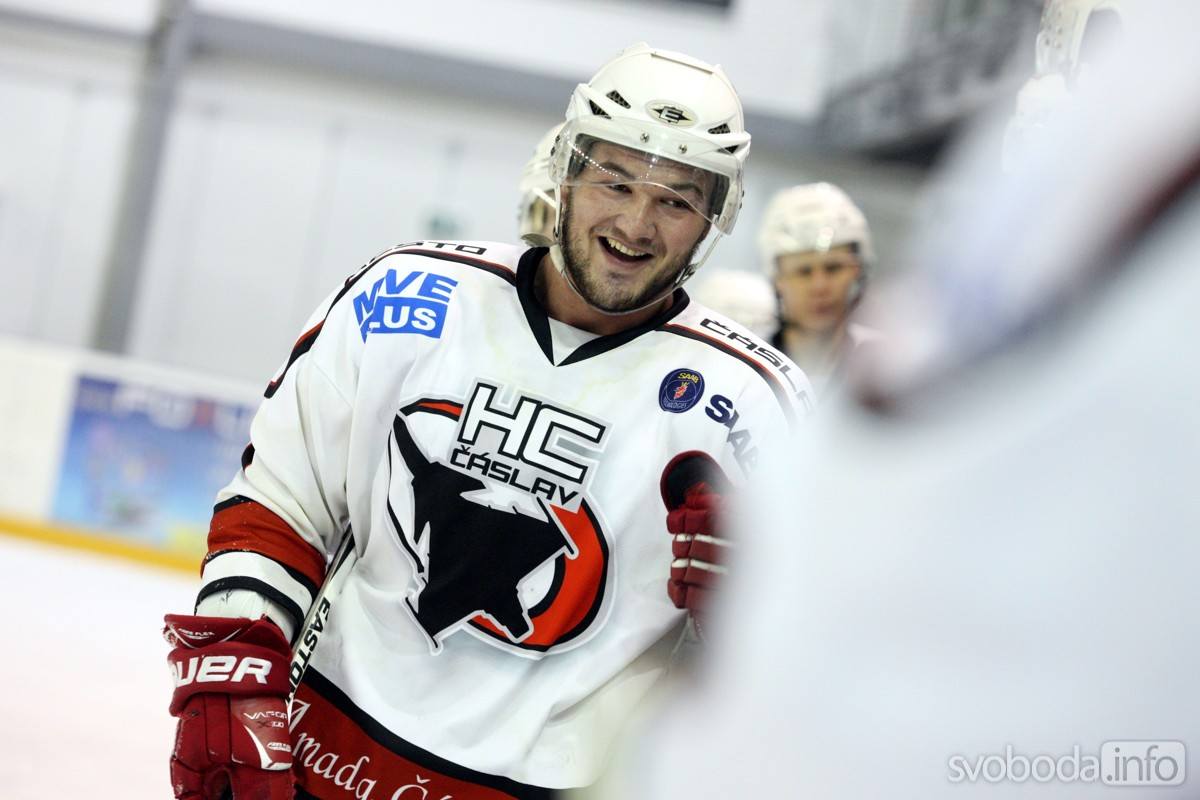 Po vítězství nad Kralupy se hokejisté Čáslavi vyšvihli do čela tabulky krajské soutěže