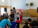 20170220144537_P1010935: Foto: Tradiční dětský karneval přilákal do Suchdola desítky masek
